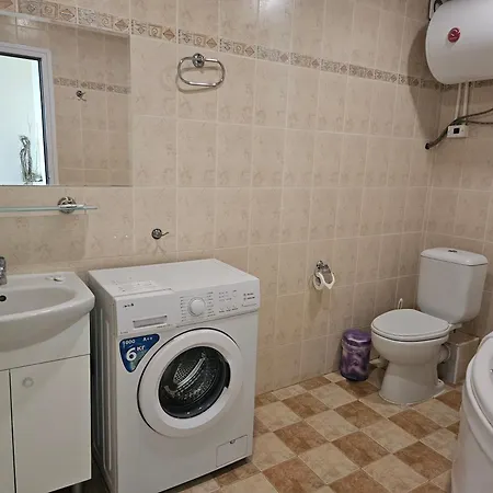Paralax Hotel 2*