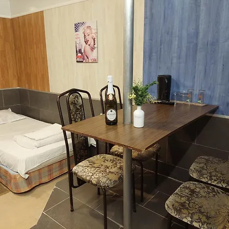 Paralax Hotel 2*