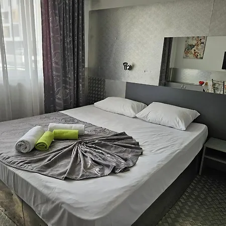 Hotel Paralax Varna