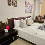 Paralax Hotel