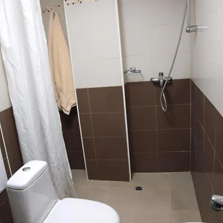 Отель Paralax 2*
