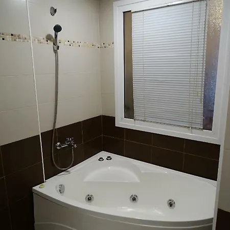 Paralax 2* Varna