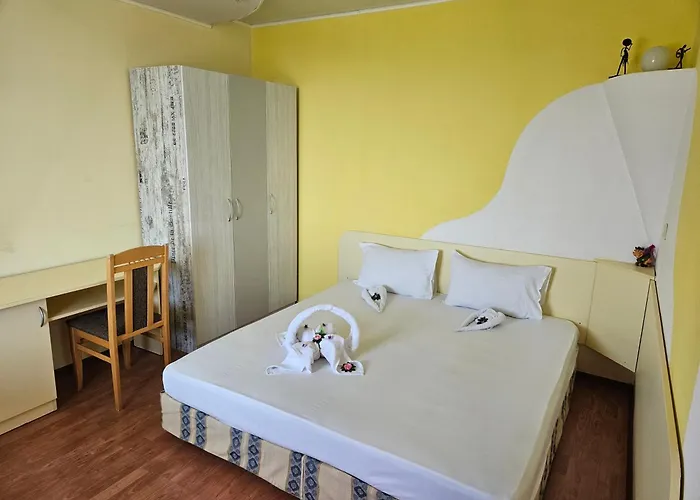 Paralax 2* וארנה