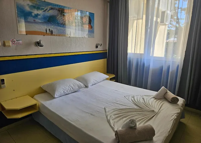 מלון Paralax וארנה